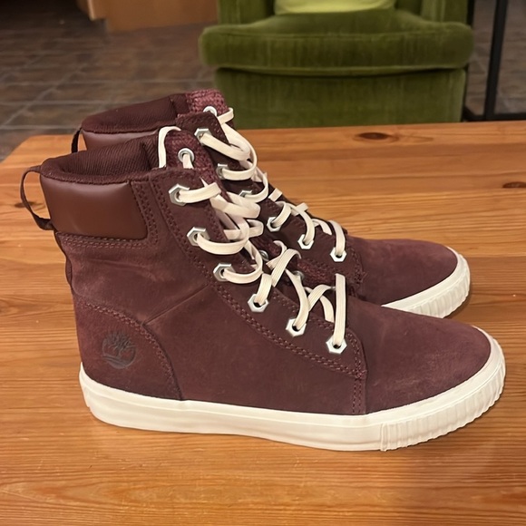 Timberland Women’s Skyla Bay size 6 Burgundy Suede Sneaker Boot - Picture 8 of 13